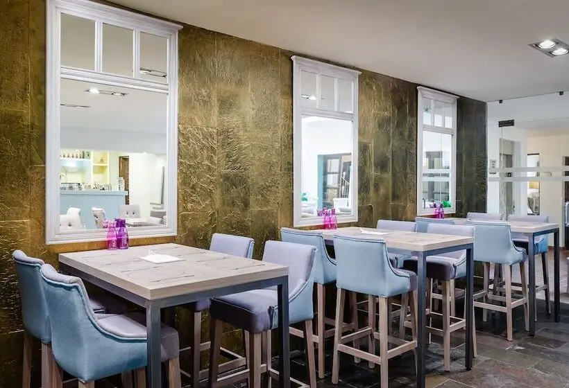 Hotelli Yit La Casona Del Arco