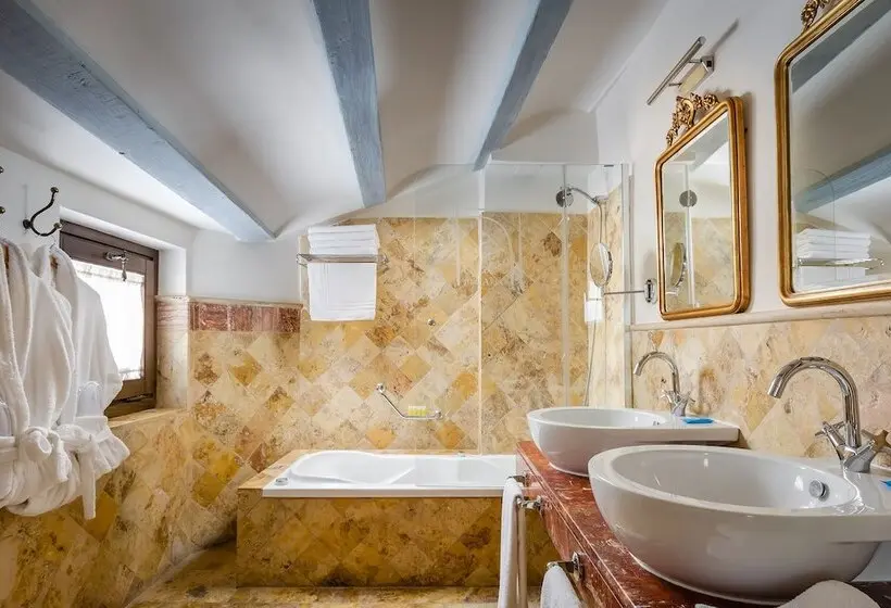 Hotelli Yit La Casona Del Arco