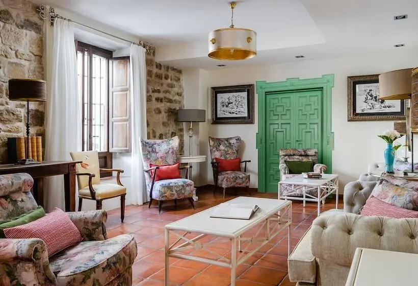 Hotelli Yit La Casona Del Arco