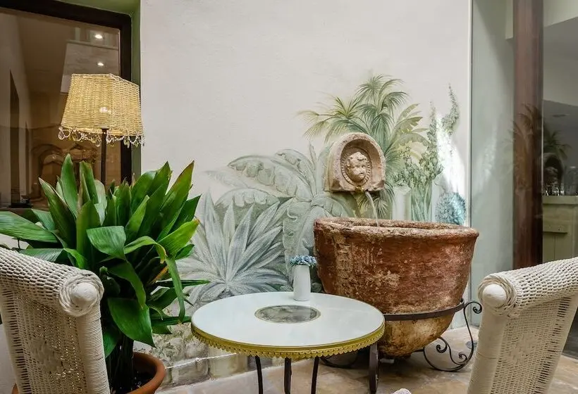 Hotelli Yit La Casona Del Arco