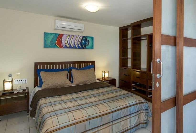 Blue Marlin Apartments