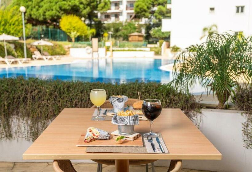 فندق Ap Victoria Sports & Beach