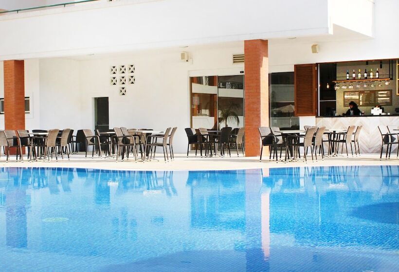 فندق Ap Victoria Sports & Beach