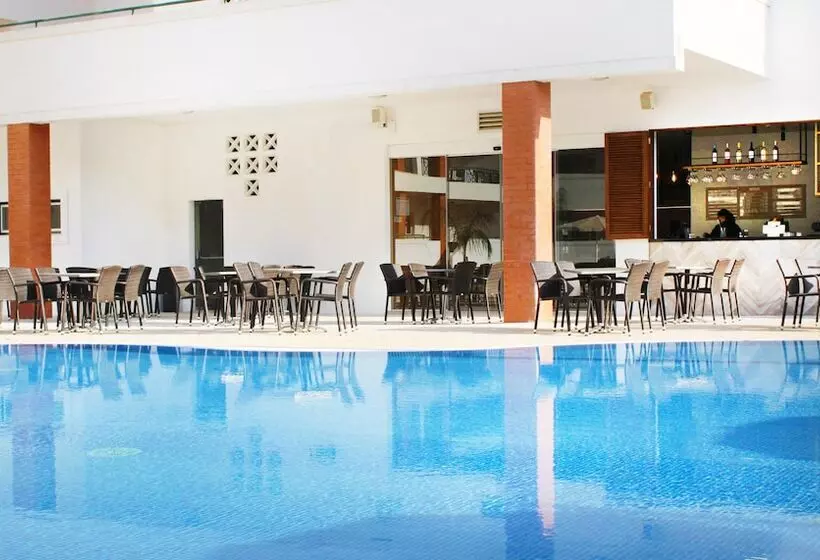 בית מלון כפרי Ap Victoria Sports & Beach