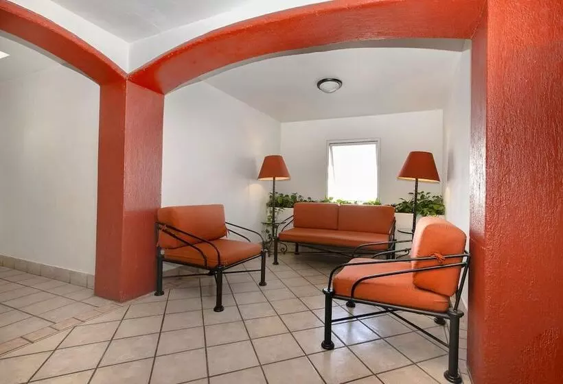 Отель Arboledas Industrial