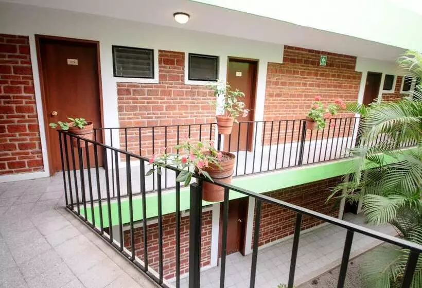 Отель Arboledas Industrial