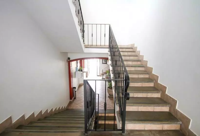 Отель Arboledas Industrial