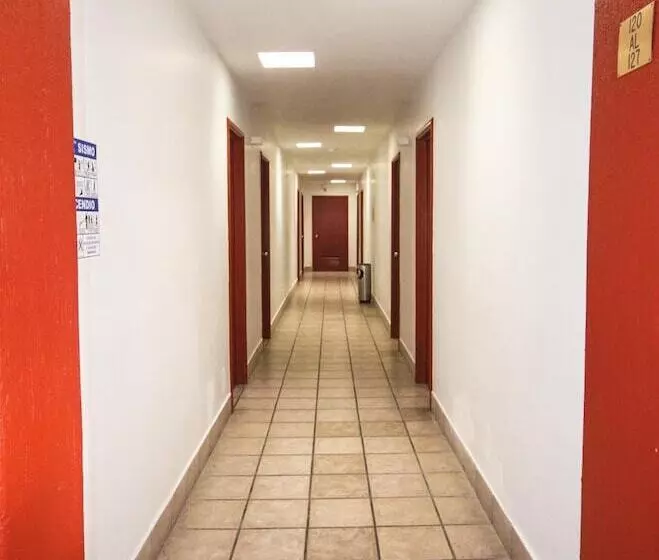 Отель Arboledas Industrial