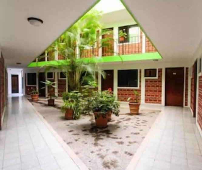 Отель Arboledas Industrial