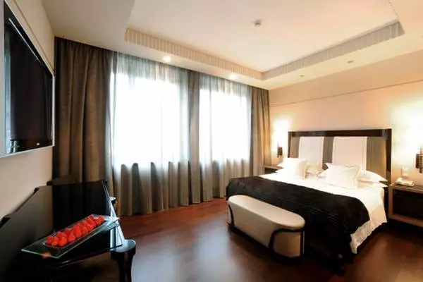 Отель Allegroitalia Golden Palace