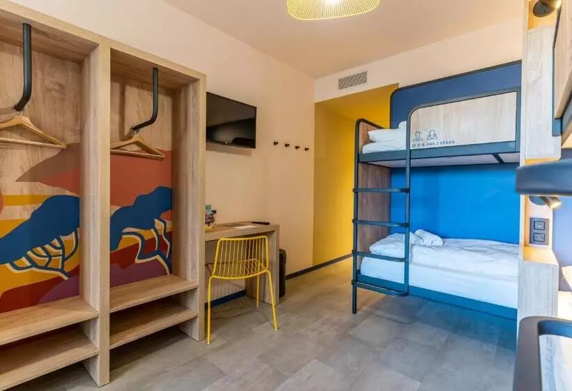 בית מלון כפרי Meininger Marseille Centre La Joliette