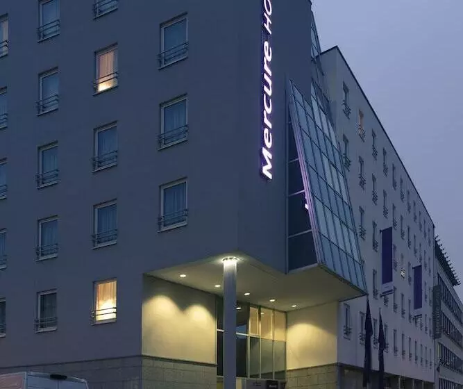 בית מלון כפרי Mercure  Stuttgart City Center