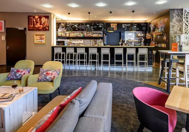 בית מלון כפרי Mercure  Stuttgart City Center