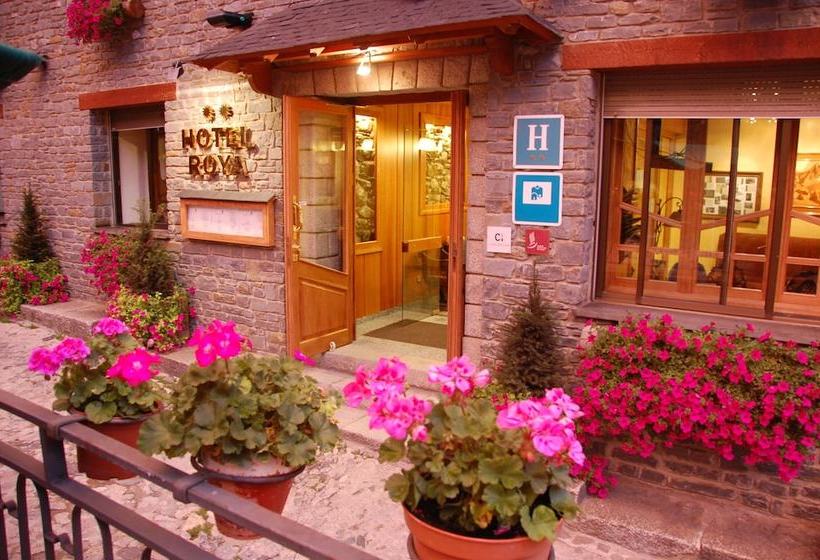 هتل Roya