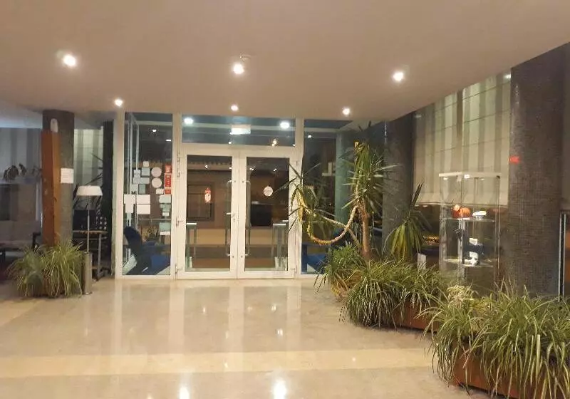 Отель Santa Cruz