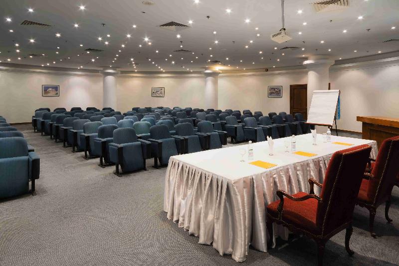 هتل Sunrise Alma Bay Resort