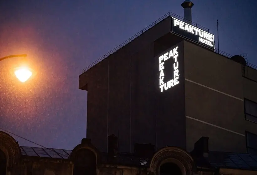 PeakTure Hotel Bucharest