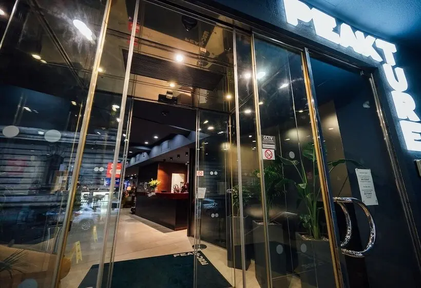 PeakTure Hotel Bucharest