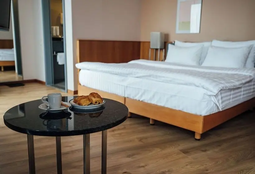 PeakTure Hotel Bucharest