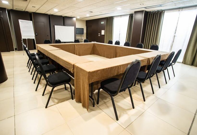 فندق AZZ Pamplona Norte