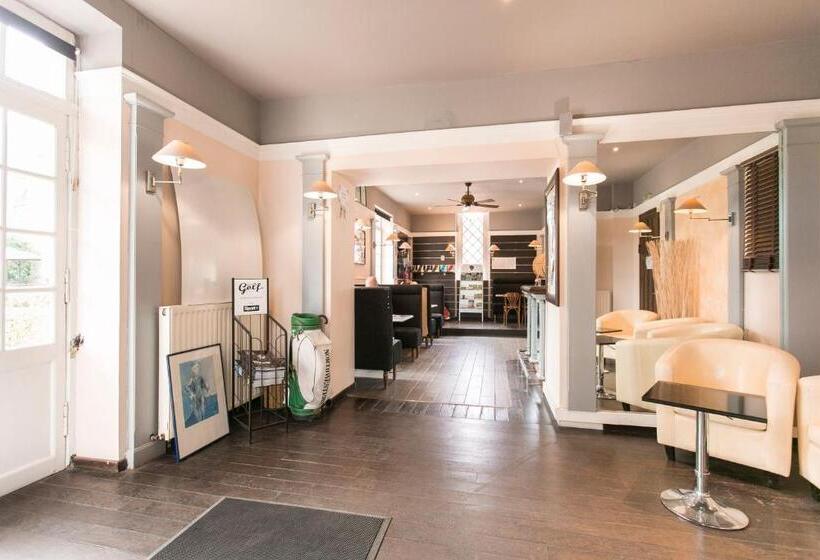 בית מלון כפרי Château Golf Des Sept Tours