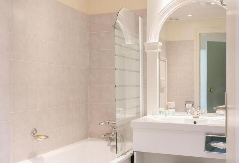 בית מלון כפרי Château Golf Des Sept Tours