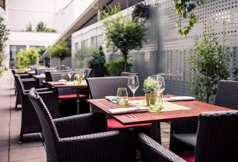 ホテル Courtyard By Marriott Munich City Center