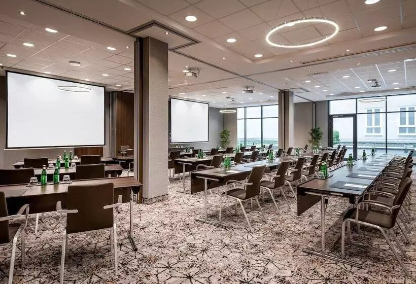 ホテル Courtyard By Marriott Munich City Center