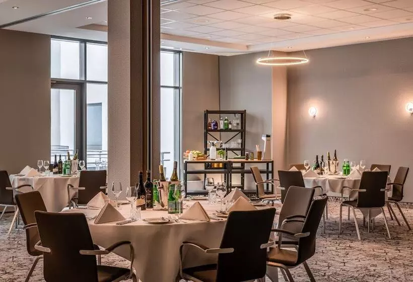 ホテル Courtyard By Marriott Munich City Center