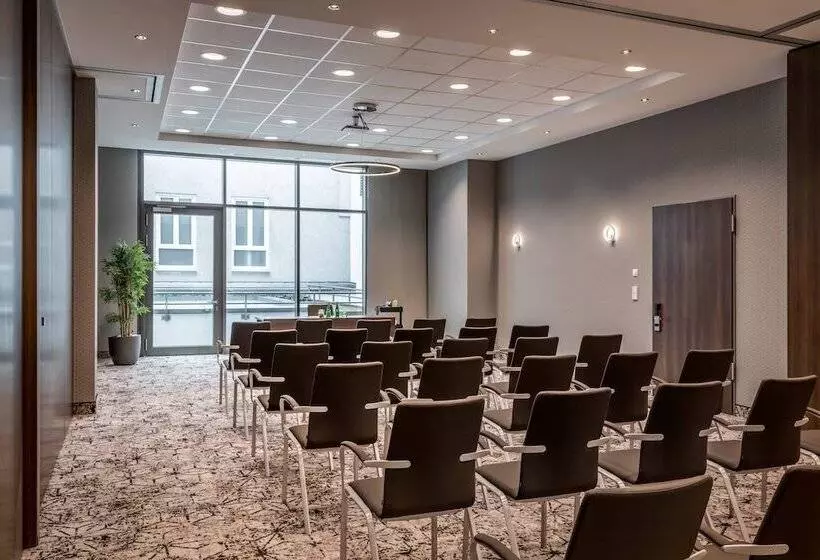 ホテル Courtyard By Marriott Munich City Center