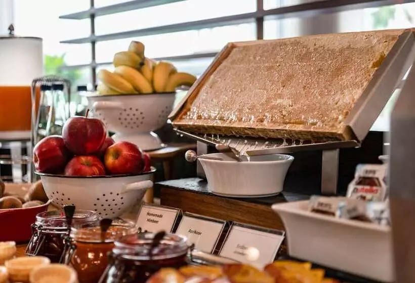 ホテル Courtyard By Marriott Munich City Center