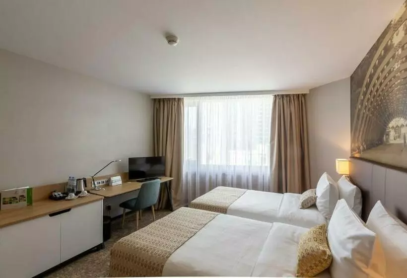 هتل Holiday Inn Moscow Sokolniki, An Ihg