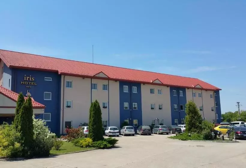 Отель Iris