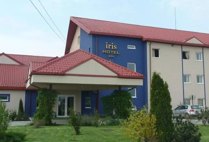 Отель Iris