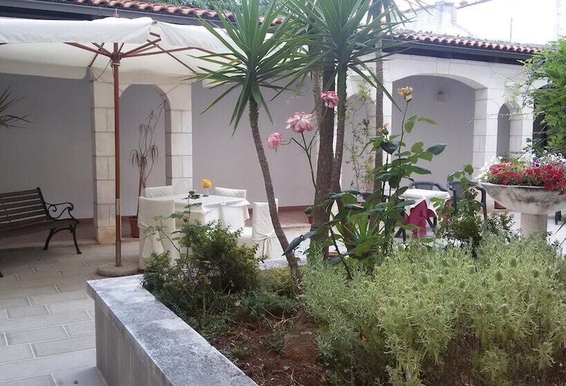 ホテル Sant  Antonio