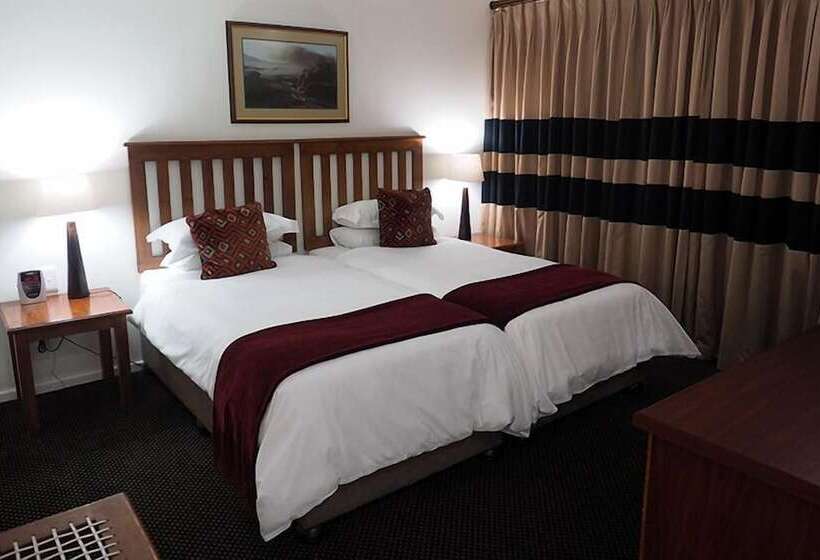 בית מלון כפרי The Graywood