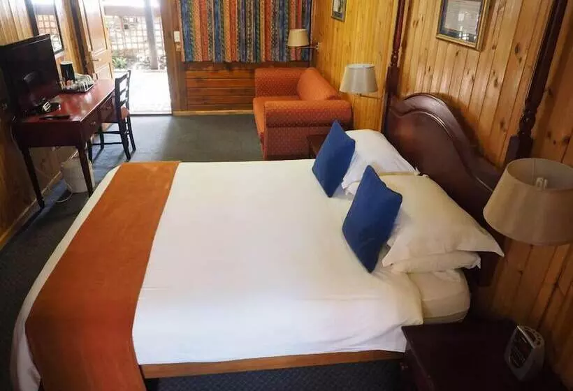 Отель The Graywood