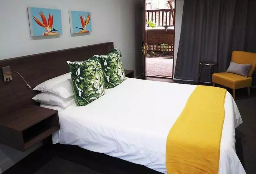 Отель The Graywood