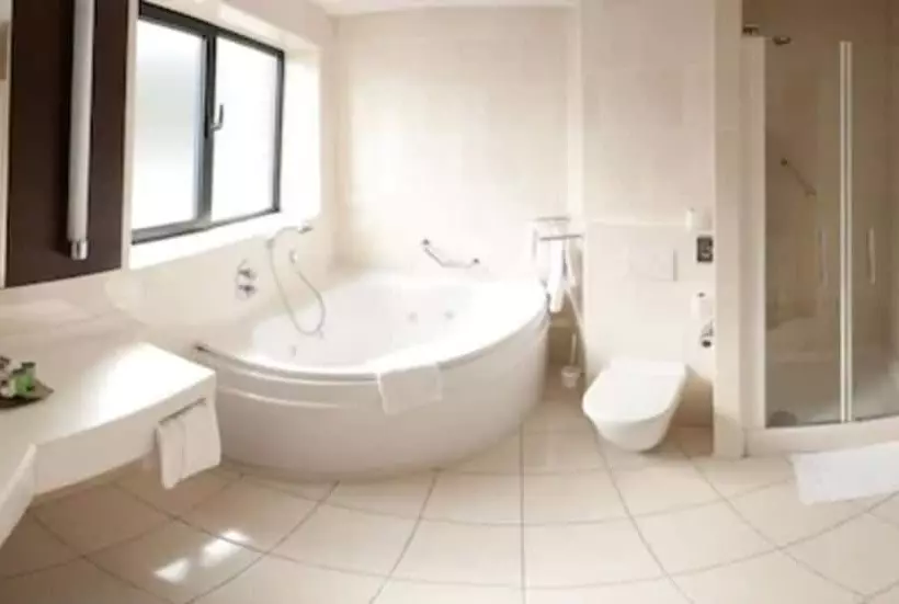 בית מלון כפרי White Sands