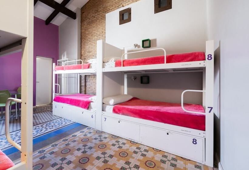Purple Nest Hostel