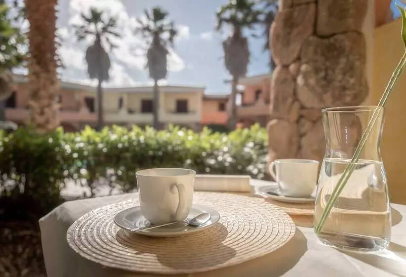 Резиденция Palau Green Village