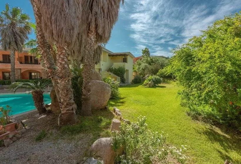 Резиденция Palau Green Village