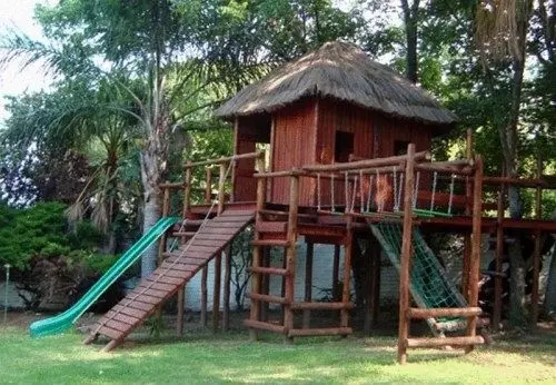 Fabz Estate Hotel & Restaurant