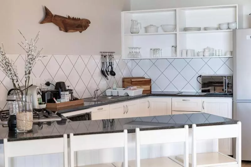 Отель Arch Rock Chalets