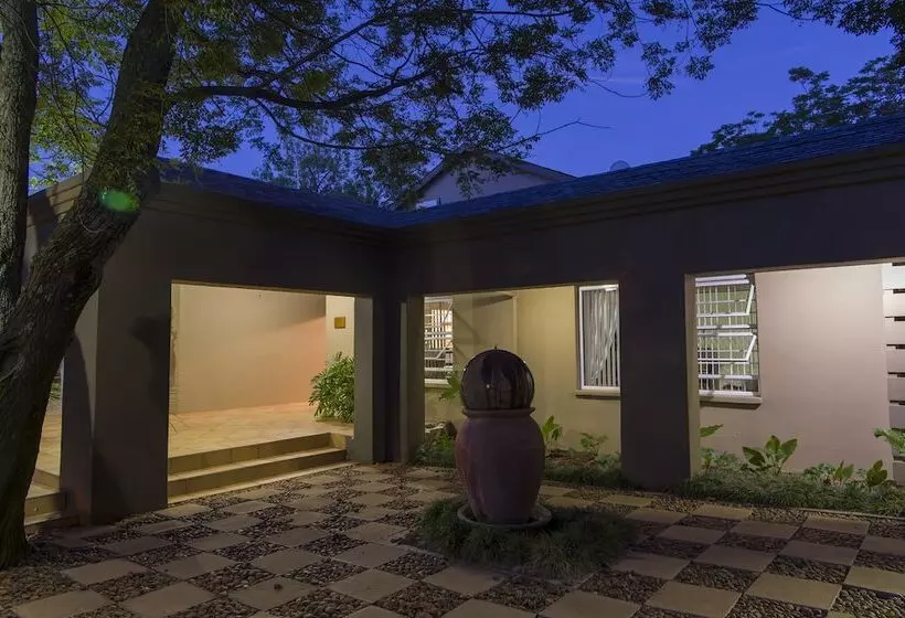 酒店 Bayswater Lodge