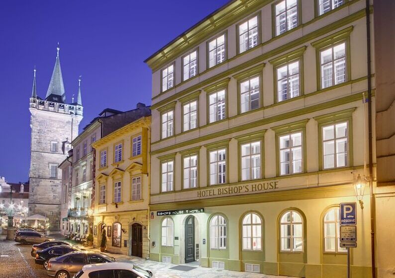 هتل Bishops House