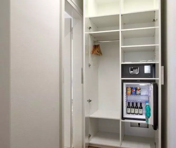 هتل Bishops House