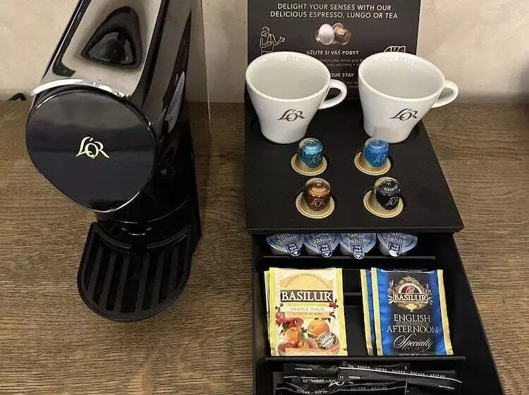 هتل Bishops House