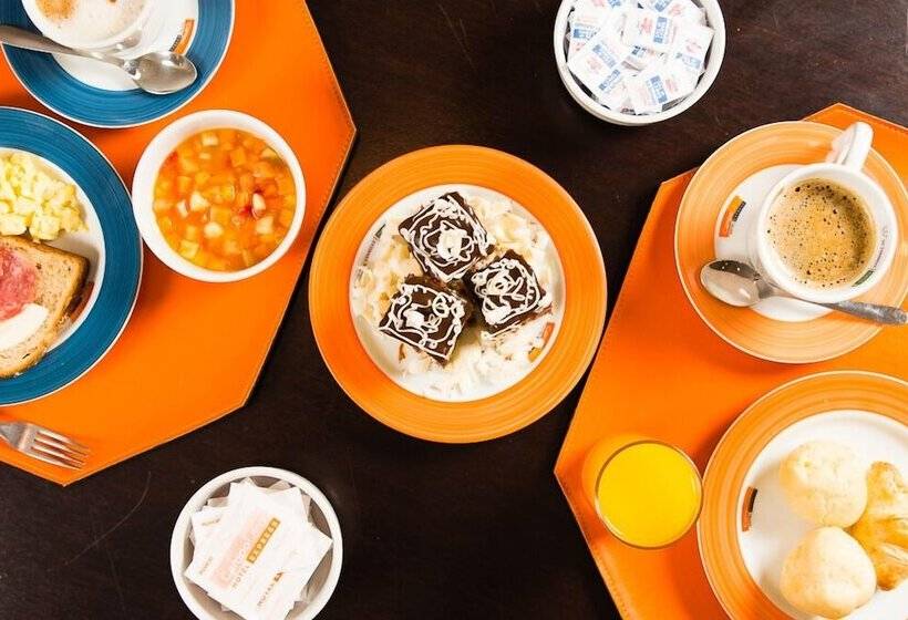 Hotel Campo Largo Express