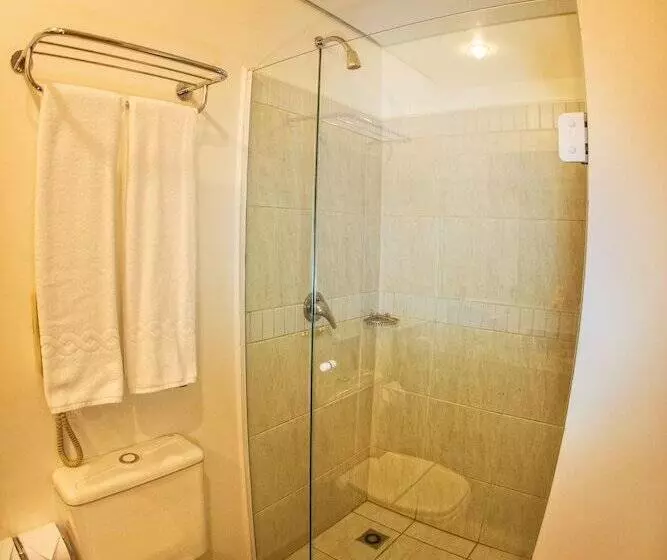 Отель Campo Largo Express